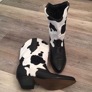 Black & white cow print western heel fashion boots